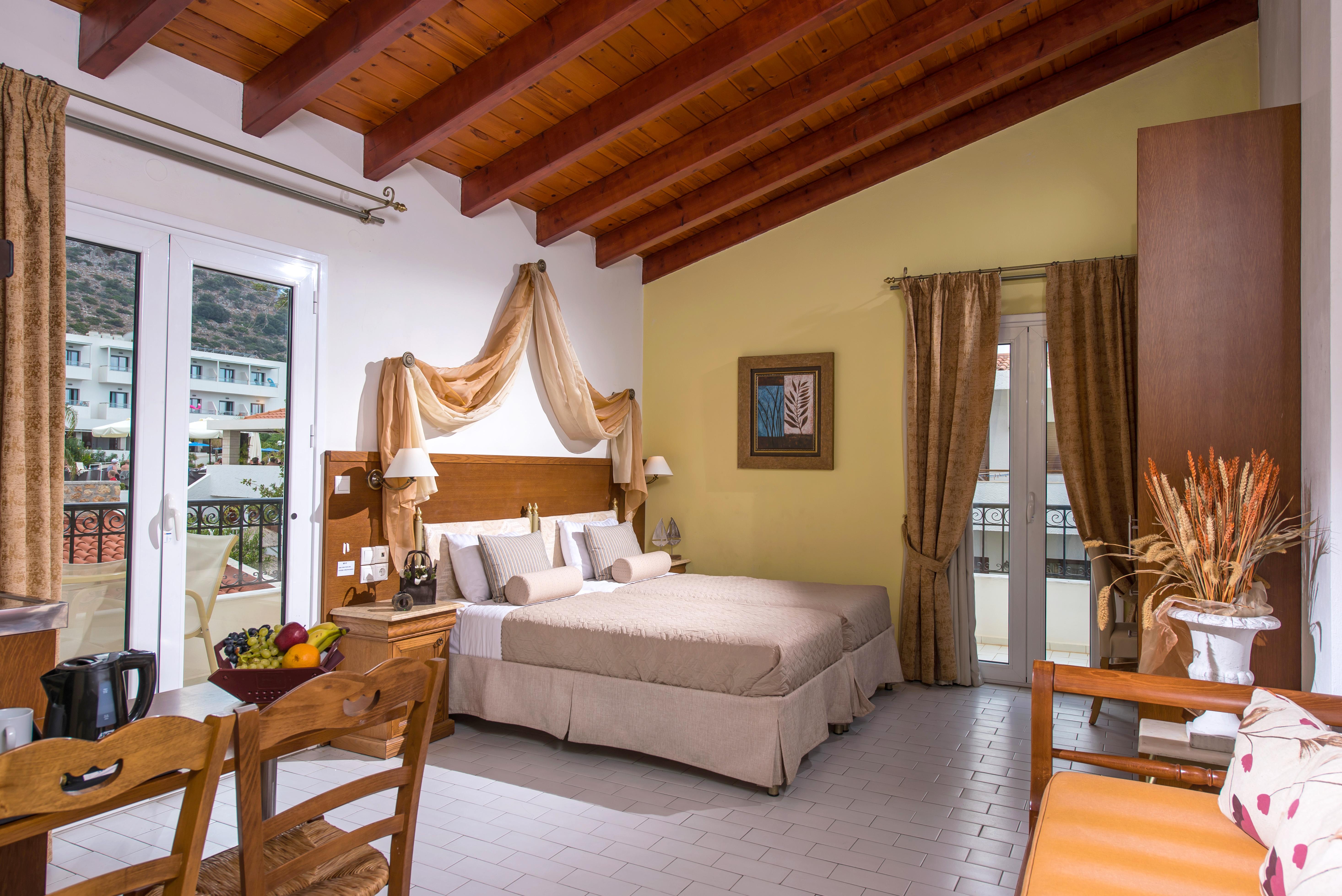 Camelot Royal Beds By Estia Stalida Exterior foto